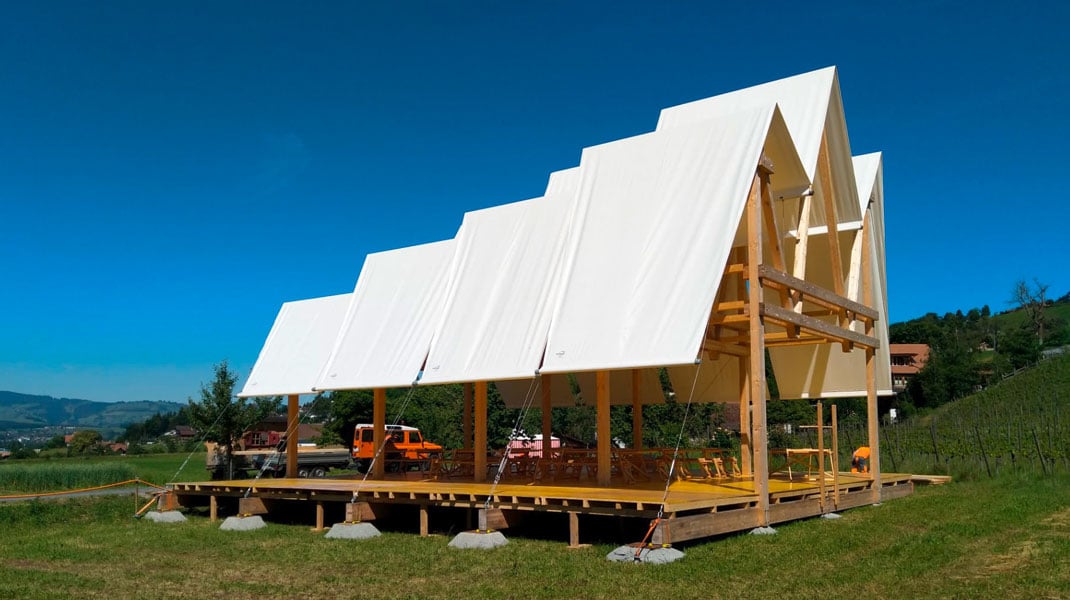 Deck13 – Ein Holzbau Pavillon der besonderen Art